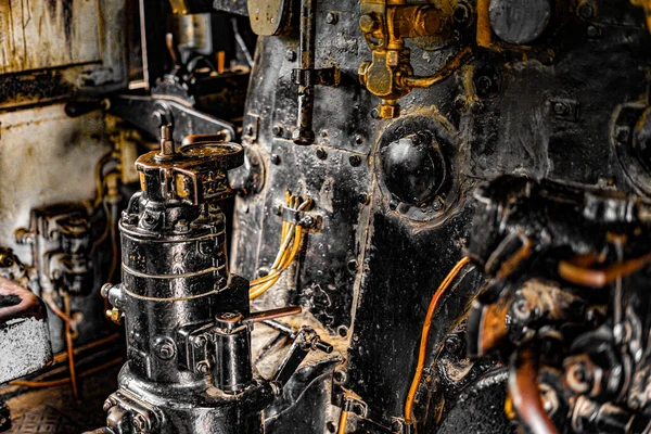 機械室の蒸気機関車 — ストック写真