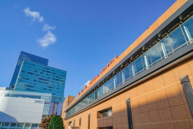 Sendai İstasyonunun Batı çıkışları