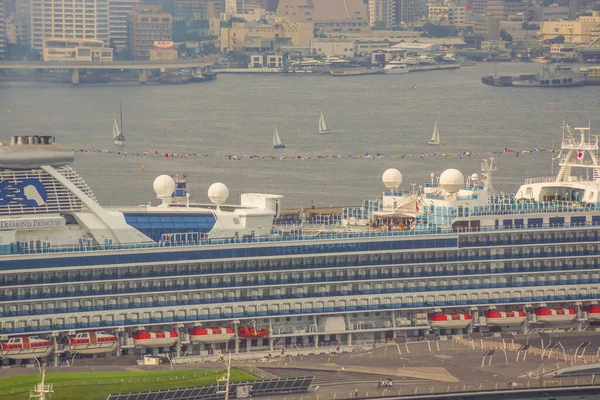 Diamant Prinses Verankerd Aan Osanbashi Terminal — Stockfoto