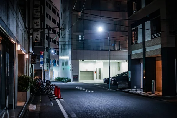 東京都中央区の路地裏夜景 — ストック写真
