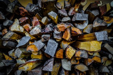 Yığınla odun (açık hava görüntüsü))