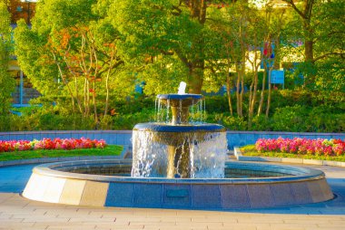 Çeşme ve akşam (Yokohama Izumi-ku)