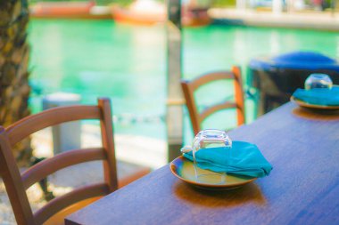 Riverside Restoranı (Birleşik Arap Emirlikleri). Çekim Konumu: Dubai