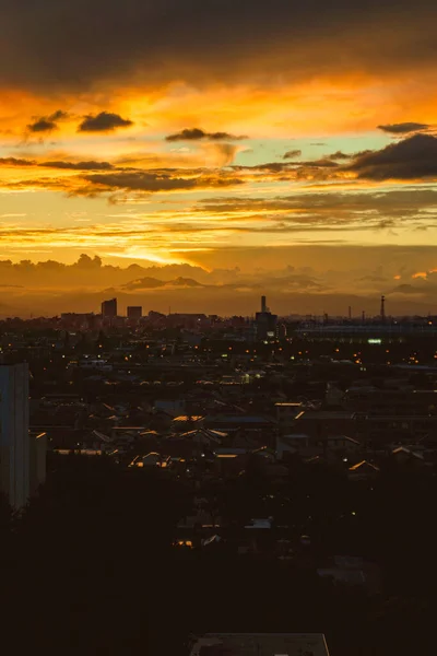 調布から見える夕日 撮影場所 東京都調布市 — ストック写真