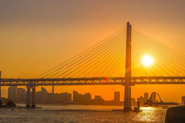 Yokohama Körfezi Köprüsü ve Günbatımı 'nın görüntüsü. Çekim yeri: Yokohama-şehir kanagawa ili