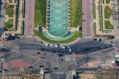 Eyfel Kulesi 'nden Paris silueti görünüyor. Çekim yeri: Fransa, Paris