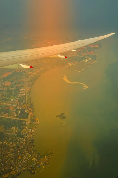 シンガポール を撮影する飛行機からの空 撮影場所 シンガポール — ストック写真