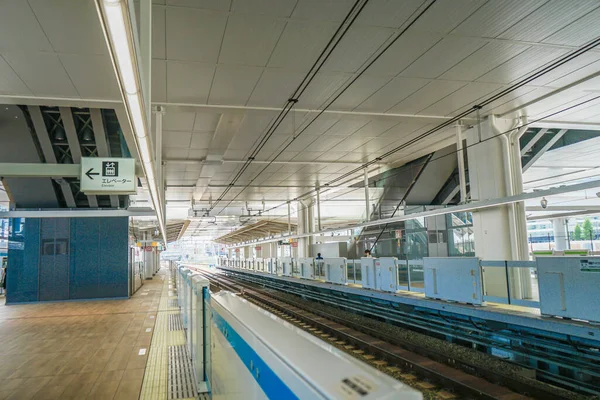 Imagem Plataforma Takawa Gateway Station Localização Tiroteio Tóquio Área Metropolitana — Fotografia de Stock