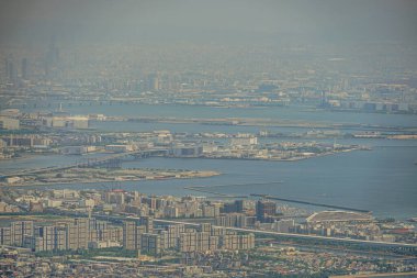Osaka Körfezi Rokko Dağı 'ndan görüldü. Çekim yeri: Kobe şehri, Hyogo Bölgesi