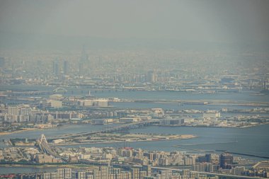 Osaka kasabası Rokko Dağı 'ndan görüldü. Çekim yeri: Kobe şehri, Hyogo Bölgesi