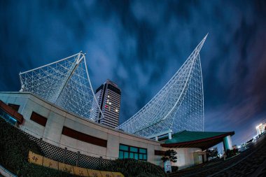 Kobe City 'nin gece manzarası, Meriken Park Harborland. Çekim yeri: Kobe şehri, Hyogo Bölgesi