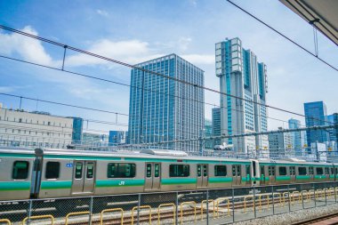 Görüntü: Takawa Gateway İstasyonu Platformu. Çekim yeri: Tokyo Büyükşehir Bölgesi