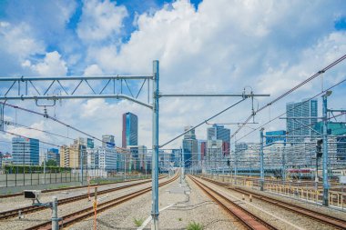 Görüntü: Takawa Gateway İstasyonu Platformu. Çekim yeri: Tokyo Büyükşehir Bölgesi