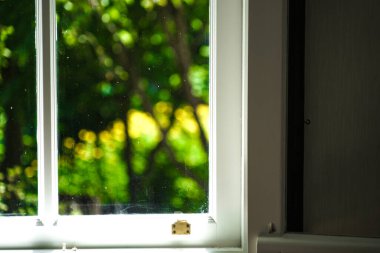 Beyaz oda penceresi (arkaplan malzemesi). Çekim Konumu: Hokkaido