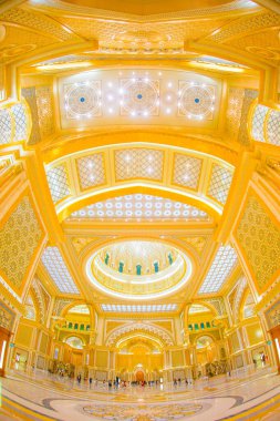 Işıkla kaplanmış altın alan