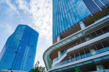 Takanawa Kapısı 'ndaki ikiz binaların görüntüsü