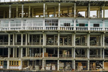 Tamamlanmamış binanın panoramik görünümü (Colombo)