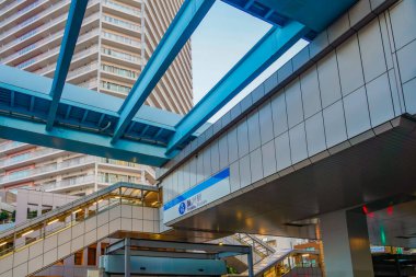 Toyosu yüksek istasyon binası ve binalar