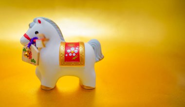 Çan dekorasyonlu altın arkaplan