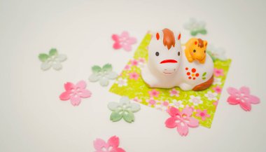 At Yılbaşı Malzemeleri Yılı (Yeni Yıl Kart Malzemeleri)