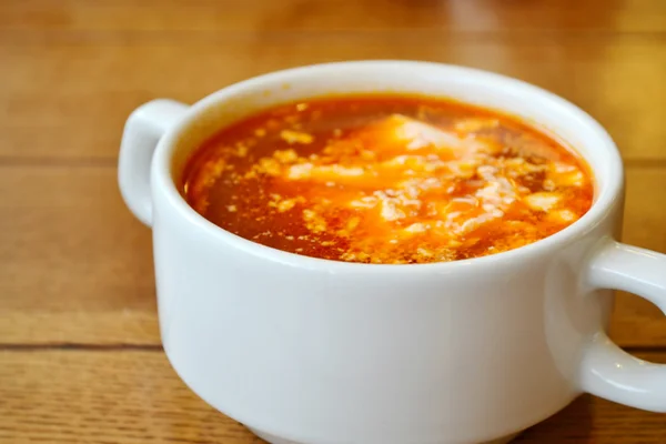 Борщ національної української суп зі сметаною — стокове фото