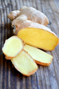 Tahta masada zencefil kökü