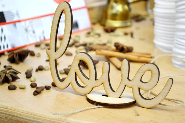 Love word made of wood — Stock Photo, Image