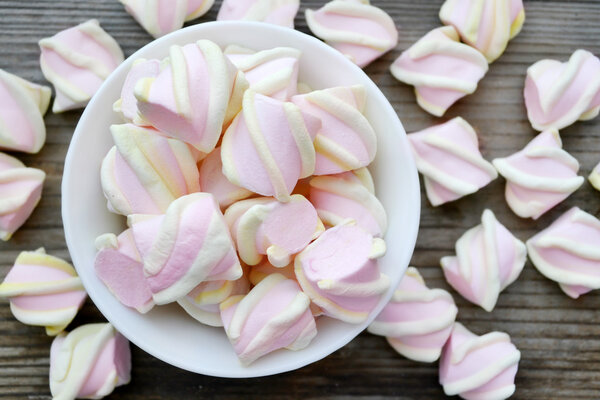 Lots of yellow and pink marshmallows