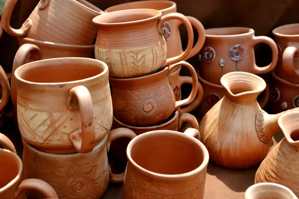 Veel van handgemaakte klei potten — Stockfoto