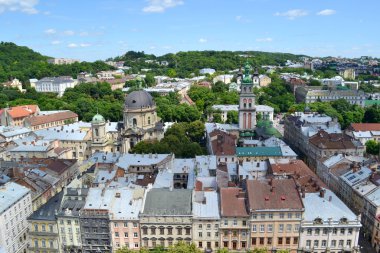 Lviv, Ukrayna - 29 Haziran 2015: cityscape TOPVIEW Lviv şehir merkezinin
