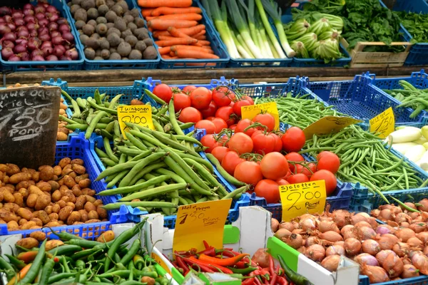 Sayuran di pasar grosir — Stok Foto