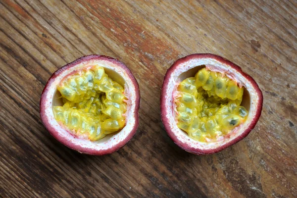 Passionfruit on a wooden table — Stock Photo, Image