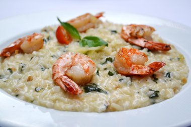 Tiref karides ve özel Arborio pirinç lezzetli risotto