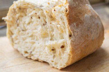 Ev yapımı taze pişmiş lezzetli ekmek.