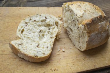 Ev yapımı taze pişmiş lezzetli ekmek.