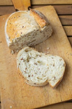 Ev yapımı taze pişmiş lezzetli ekmek.