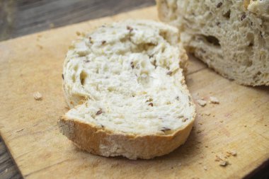 Ev yapımı taze pişmiş lezzetli ekmek.