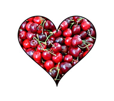 Çok taze ve lezzetli karanlık tatlı kiraz beyaz izole kalp şeklinde