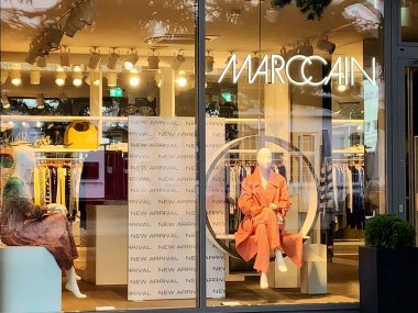 Marc Cain dükkan işareti