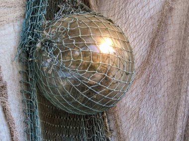 Ağlar için cam şamandıra