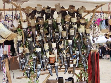 Steampunk pazarında boynuzlar