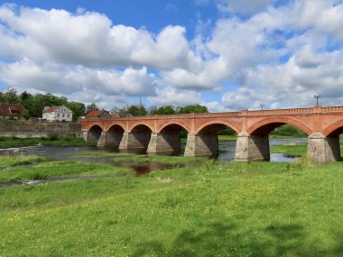 Kuldiga 'daki eski köprü.