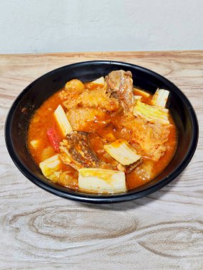 Endonezya Seblak Baharatlı Krakerler Erişte Çorbası