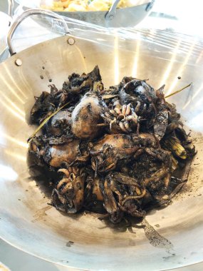 Lezzetli Sundan Balakutak Bebek Ahtapot Deniz Ürünleri Yemeği