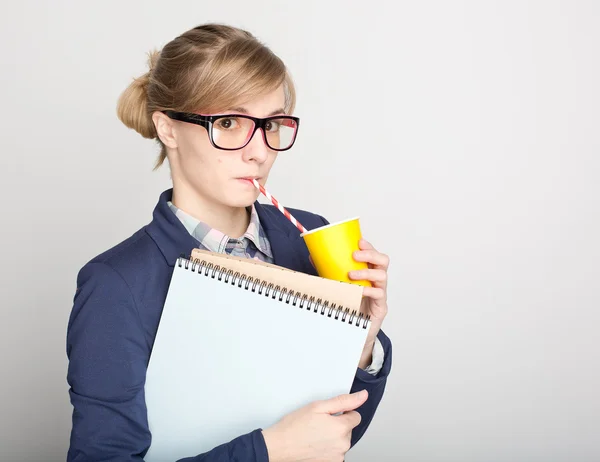 Business woman with cup of coffee — Stock Photo, Image