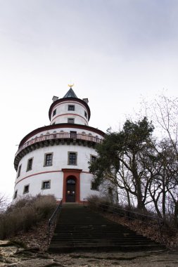 Chateau Humprecht ahşap park ile çevrili avcılık, eski bir oyun rezerv