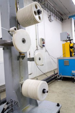 3D baskı filament polimerinin üretim hattından çıkarma