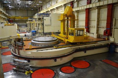 Nükleer reaktör salonda bir santral