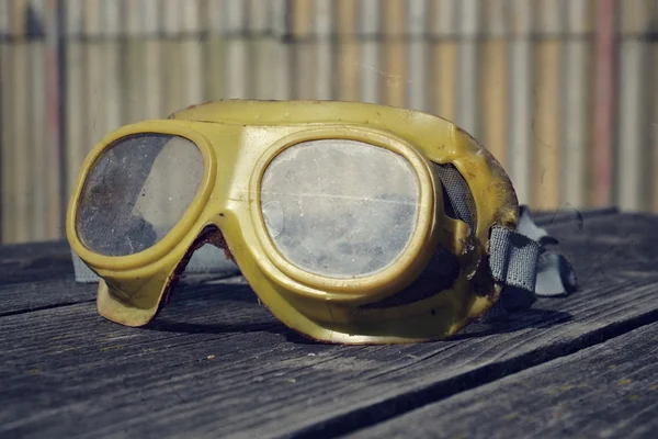 Gefilterde afbeelding van een vintage veiligheidsbril — Stockfoto