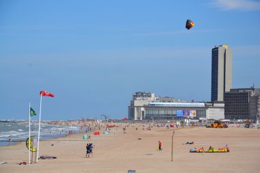 Oostende, Belçika bir plajda kiting